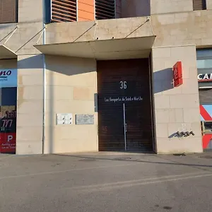 Appartement 8 Personnes En Face Des Remparts Climatise Avec Terrasse Et Parking, Avignon